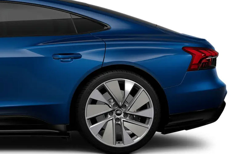 3949731 550kW 105kWh Performance Carbon Vorsprung 4dr Auto