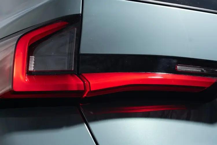 4049876 150kW eDrive20 Sport 65kWh 5dr Auto