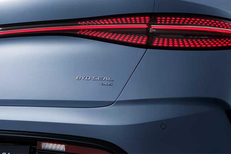 4000261 230kW Design 83kWh 4dr Auto