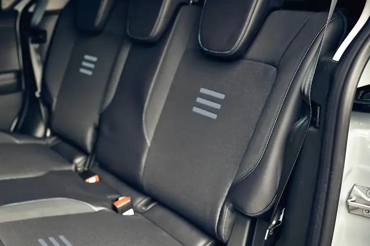 3958822 100kW Active 43kWh 5dr Auto