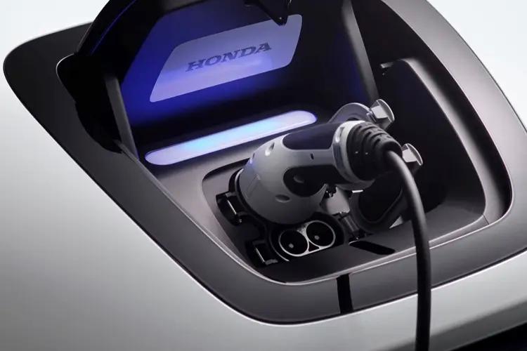 1202325 113kW Advance 36kWh 5dr Auto