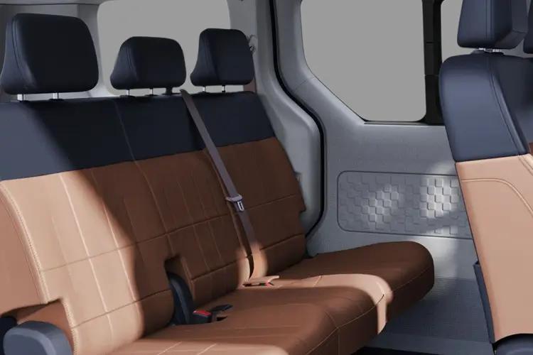 3958873 89kW Essential Standard Range 52kWh 5dr Auto