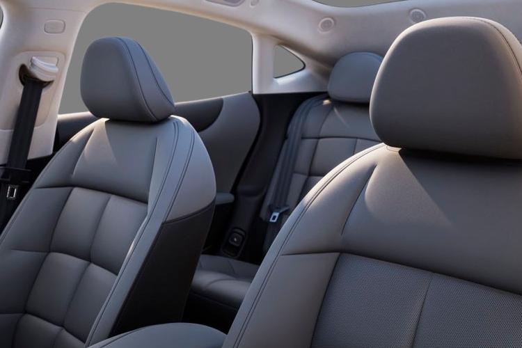 3979785 217kW Standard Range 75kWh 5dr Auto