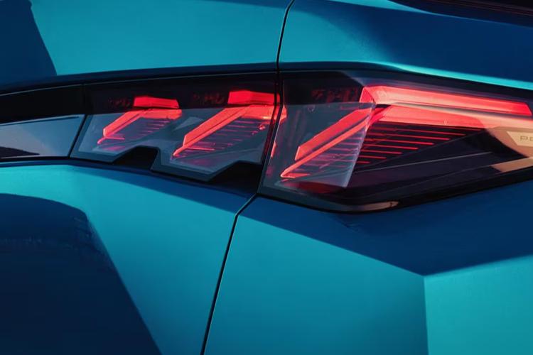 3779383 157kW GT 73kWh 5dr Auto