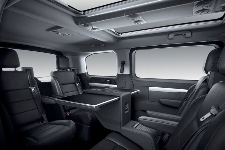 3942680 100kW Active Standard [8 Seat] 75kWh 5dr Auto