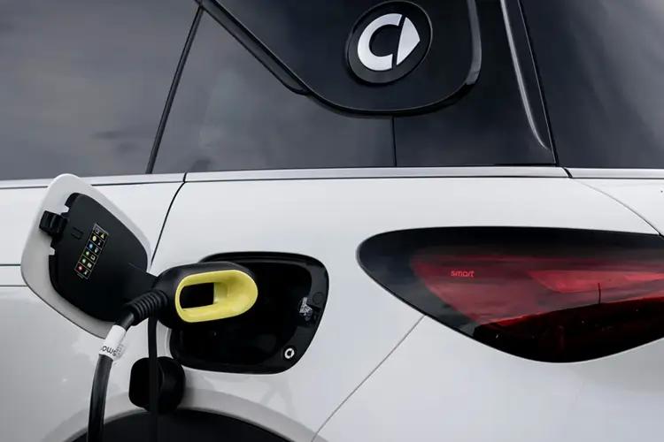 3559867 315kW Brabus 66kWh 5dr Auto