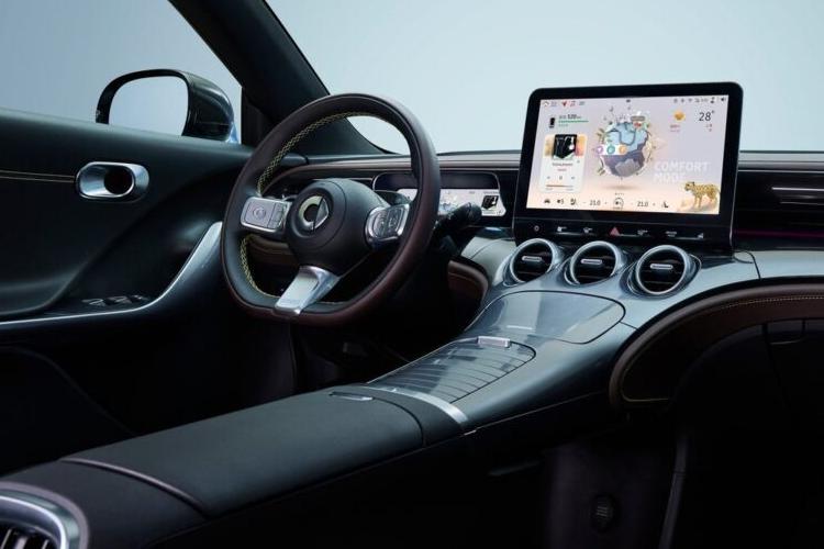 3812956 200kW Pro 49kWh 5dr Auto