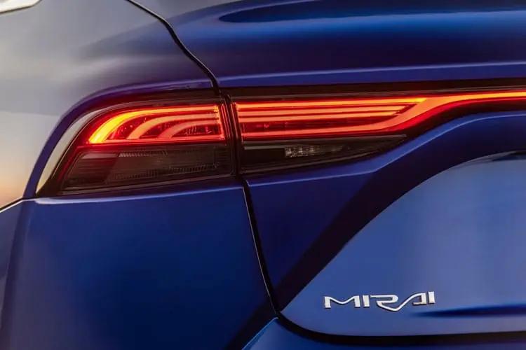 3979035 Hydrogen fuel cell 182 Design 4dr CVT