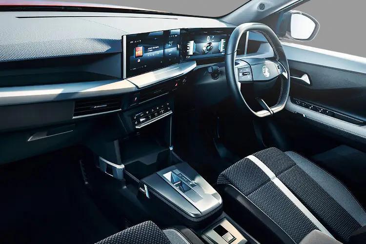 3938141 83kW Design 44kWh 5dr Auto