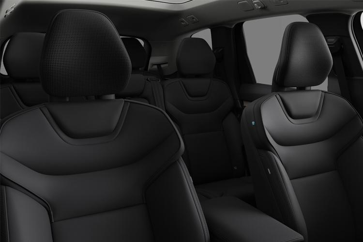 3733904 300kW Twin Motor Ultra 111kWh 5dr Auto