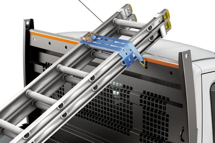 3981571 2.0 EcoBlue 165ps Leader Dropside