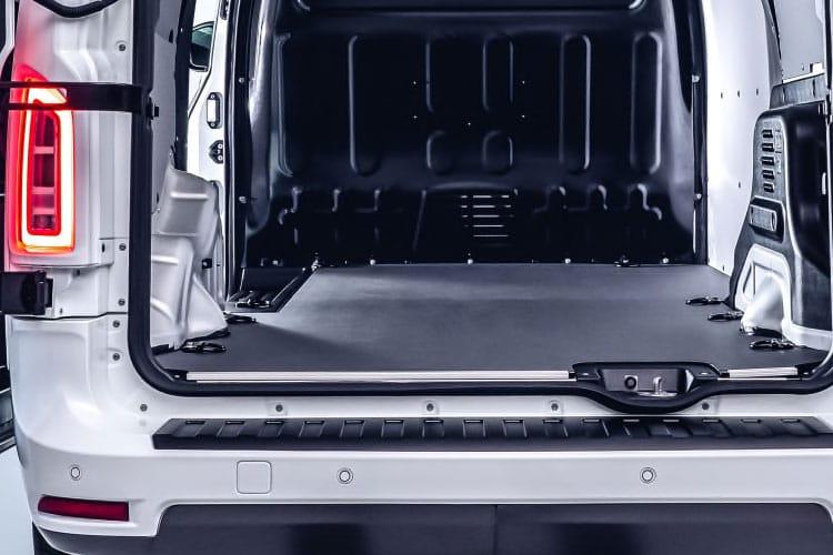 3979427 110kW 34.6kWh Business Van Auto