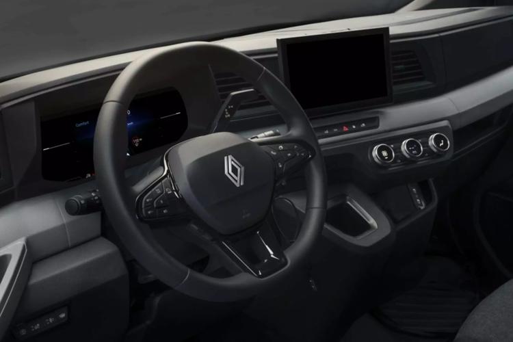 3972200 3.5T dCi 150 Platform Cab Red HDE Auto