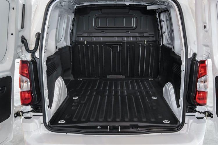 3943230 1.5D 130 Sport Van Auto