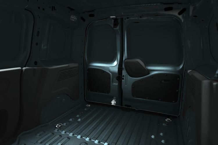 3781370 100kW Pro 52kWh H1 Van Auto